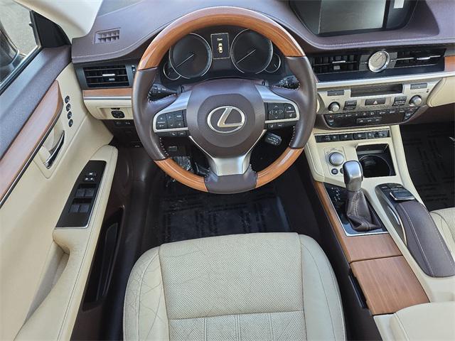 used 2016 Lexus ES 300h car, priced at $25,227