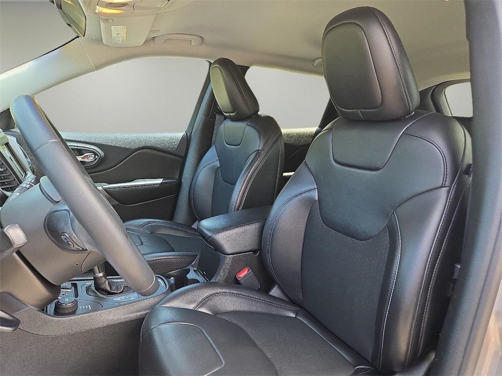 used 2020 Jeep Cherokee car, priced at $17,977