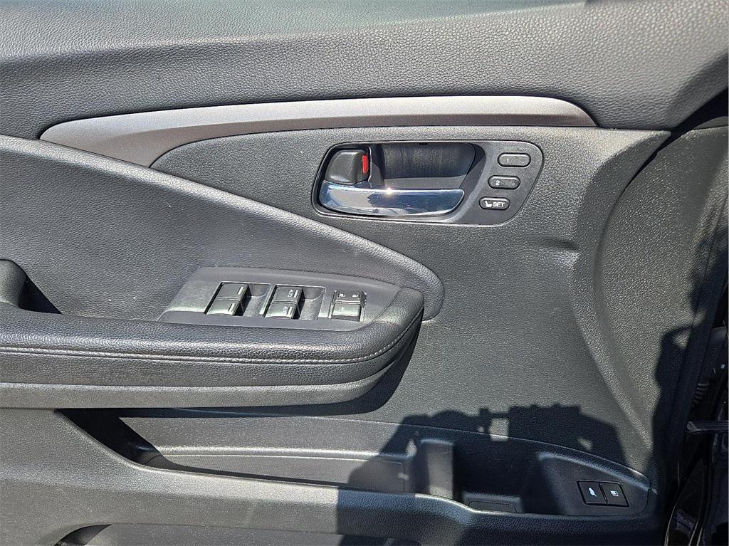 used 2019 Honda Pilot car, priced at $16,477