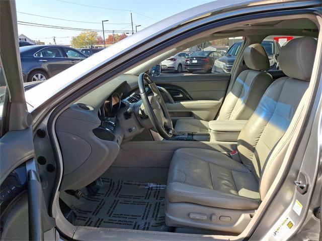 used 2009 Acura RL car, priced at $10,900