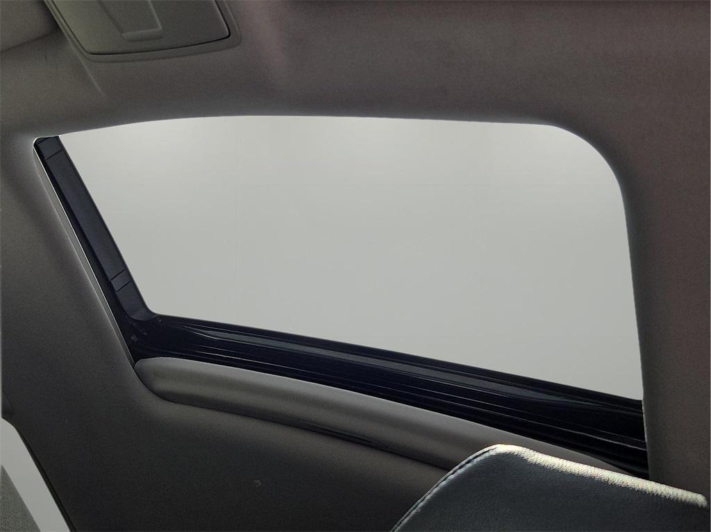 used 2016 Acura MDX car, priced at $16,477