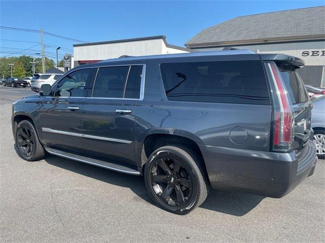 used 2020 Cadillac Escalade ESV car, priced at $35,900