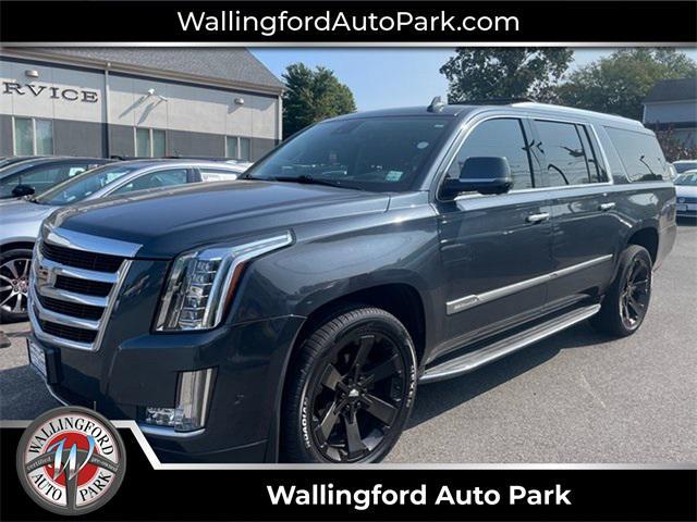 used 2020 Cadillac Escalade ESV car, priced at $35,900