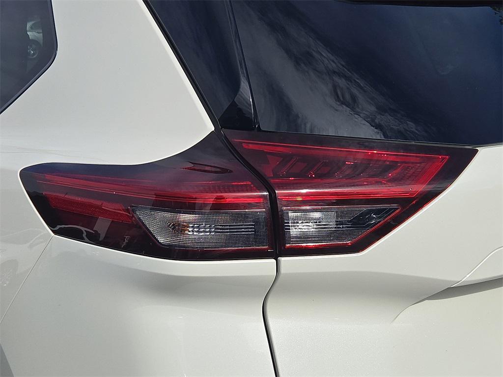 used 2022 Nissan Rogue car, priced at $26,677