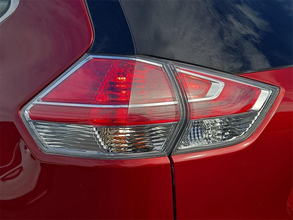 used 2016 Nissan Rogue car, priced at $10,977