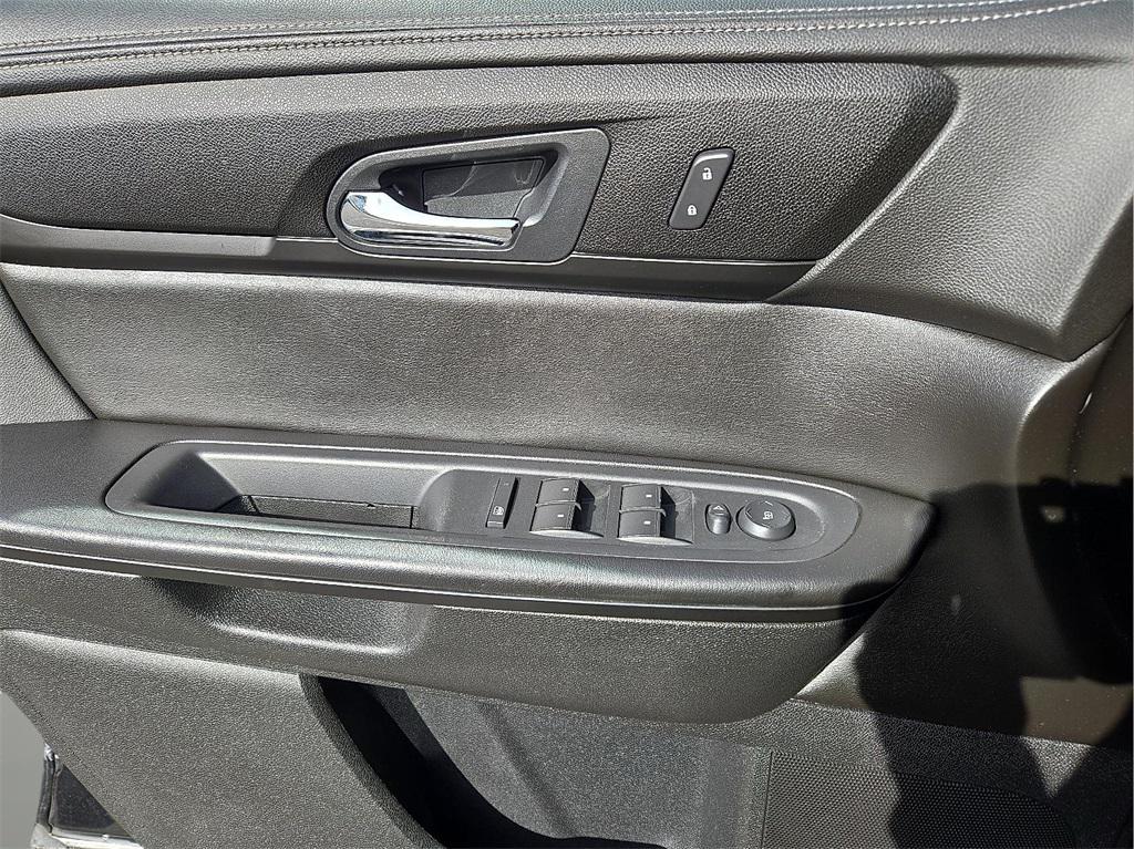 used 2017 Chevrolet Traverse car, priced at $12,977