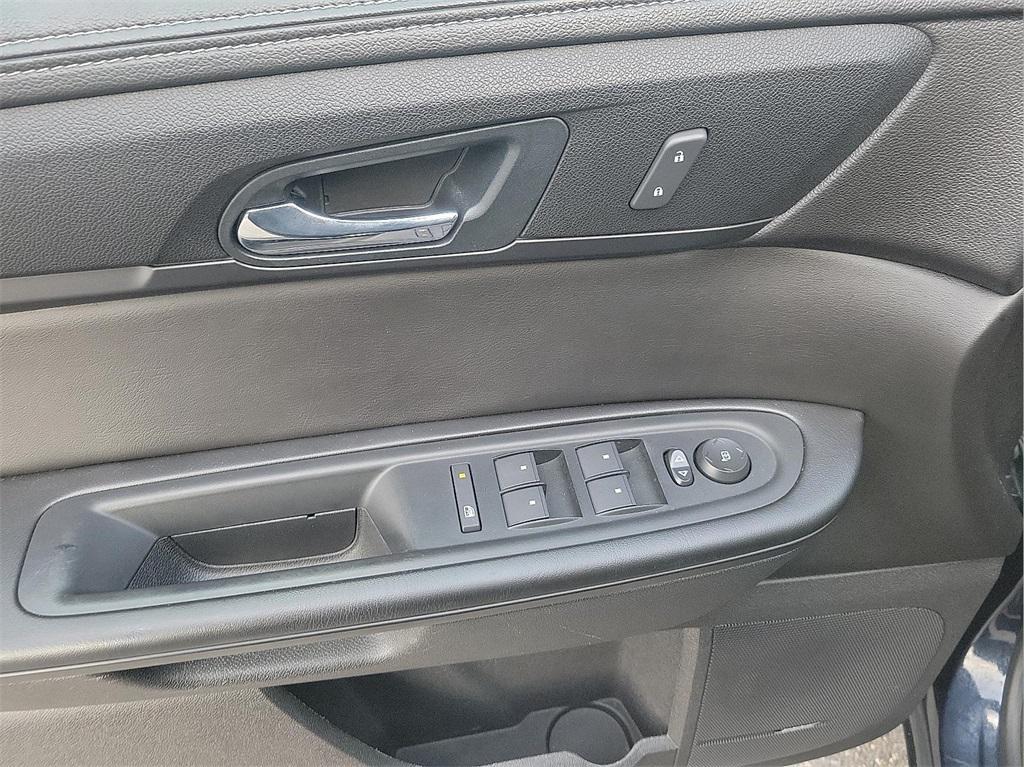 used 2016 Chevrolet Traverse car, priced at $10,977