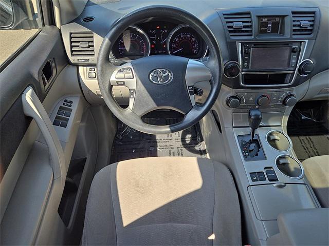 used 2013 Toyota Highlander car, priced at $14,227