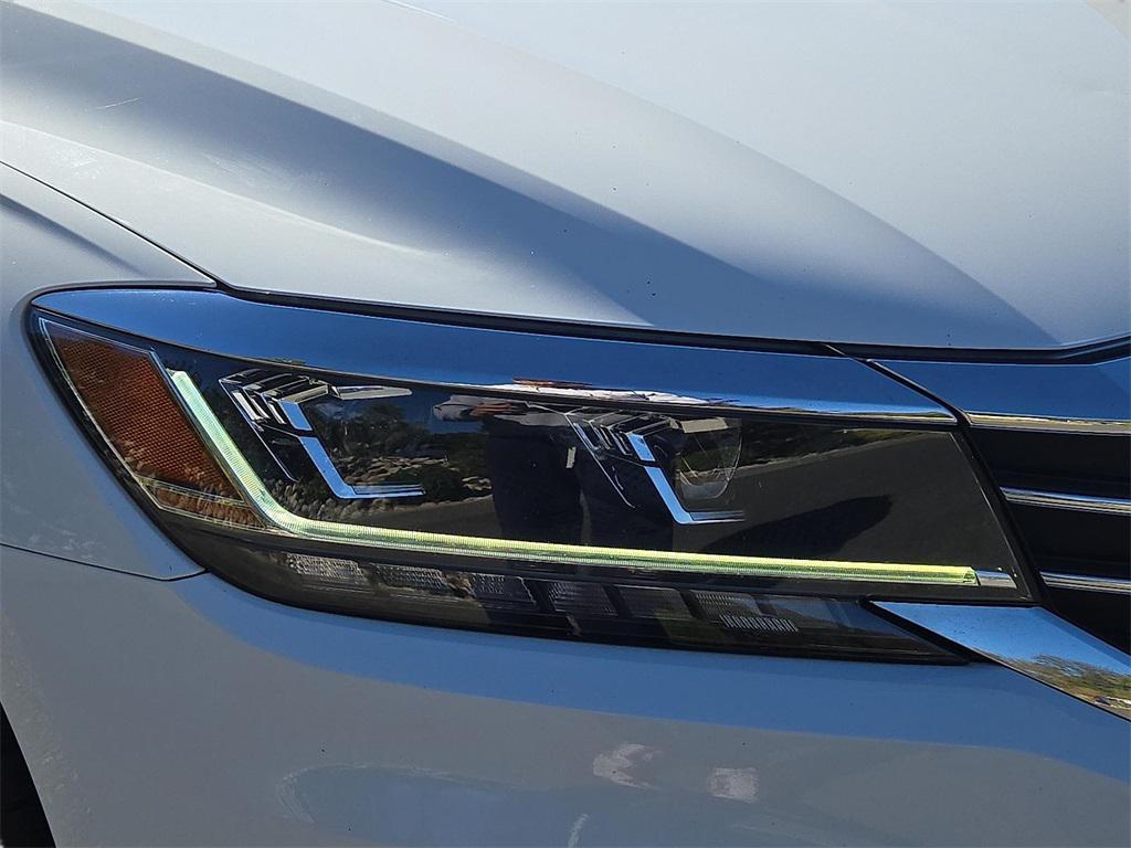 used 2020 Volkswagen Passat car, priced at $13,977