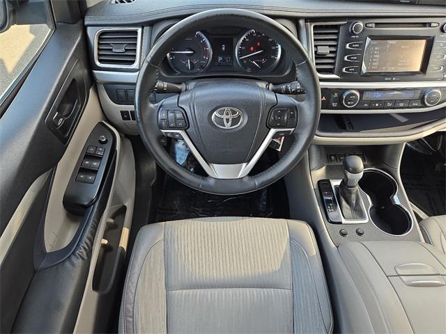 used 2014 Toyota Highlander car, priced at $15,977