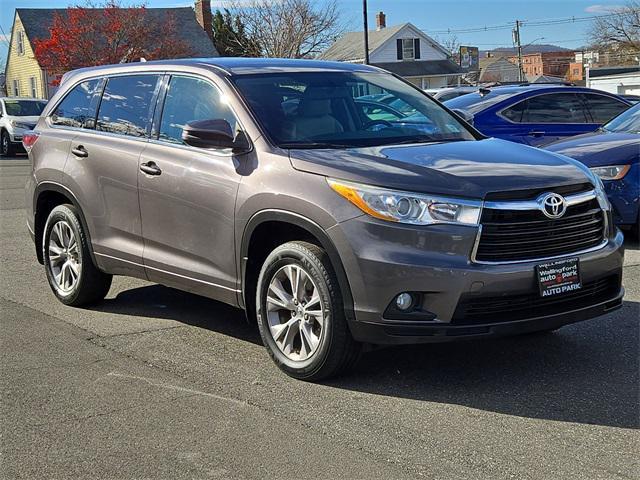 used 2014 Toyota Highlander car, priced at $15,977