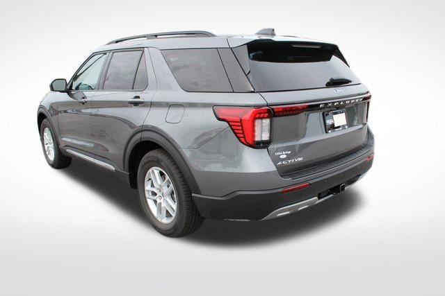 new 2025 Ford Explorer car, priced at $40,135