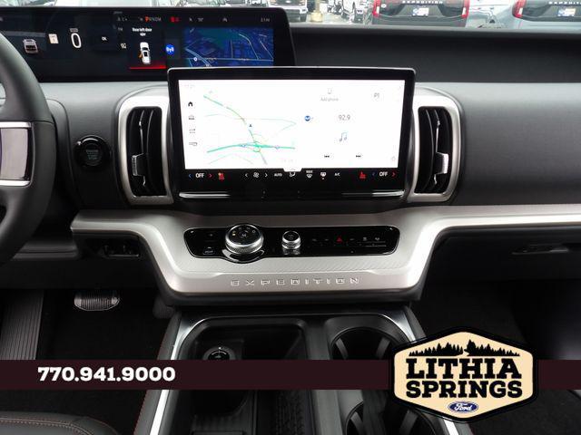 new 2025 Ford Expedition car, priced at $67,614