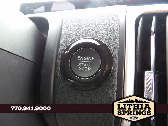 new 2025 Ford Expedition car, priced at $65,345