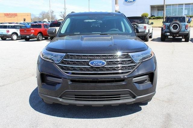 new 2024 Ford Explorer car, priced at $38,672