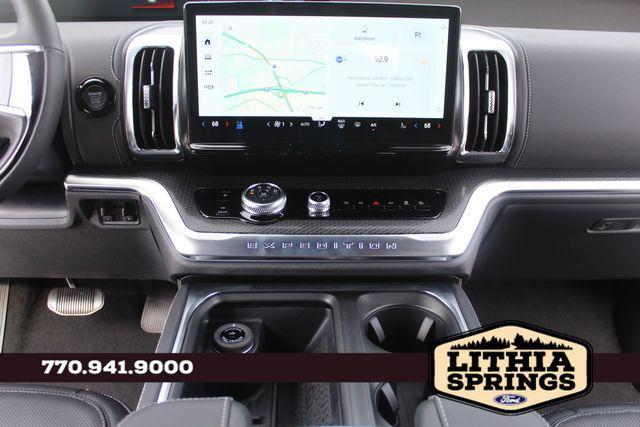 new 2025 Ford Expedition car, priced at $80,625