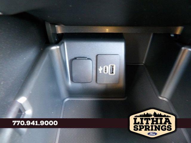 new 2025 Ford Explorer car, priced at $40,096