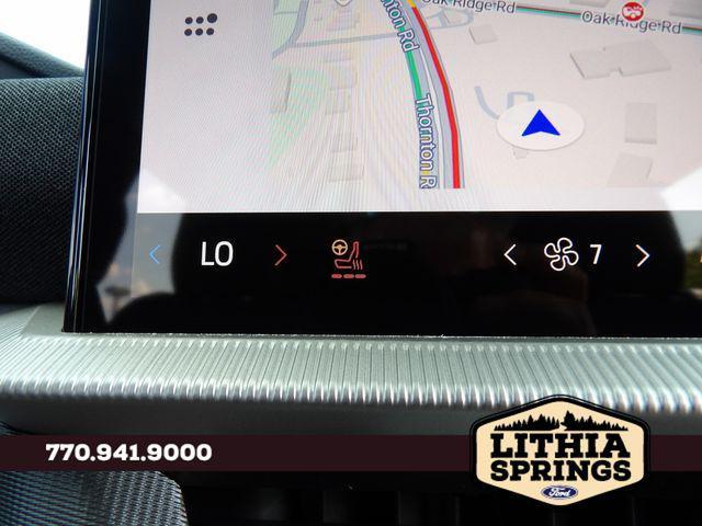 new 2025 Ford Explorer car, priced at $40,096