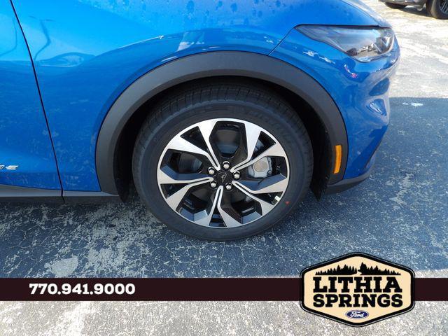 new 2025 Ford Mustang Mach-E car, priced at $33,075