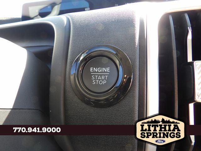 new 2025 Ford Expedition car, priced at $61,905