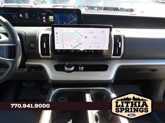 new 2025 Ford Expedition car, priced at $61,905