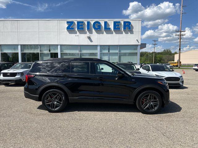 new 2025 Ford Explorer car