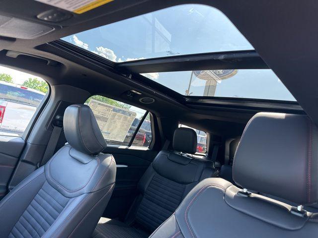new 2025 Ford Explorer car