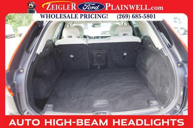used 2022 Volvo XC60 car, priced at $24,222