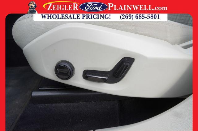used 2022 Volvo XC60 car, priced at $24,222