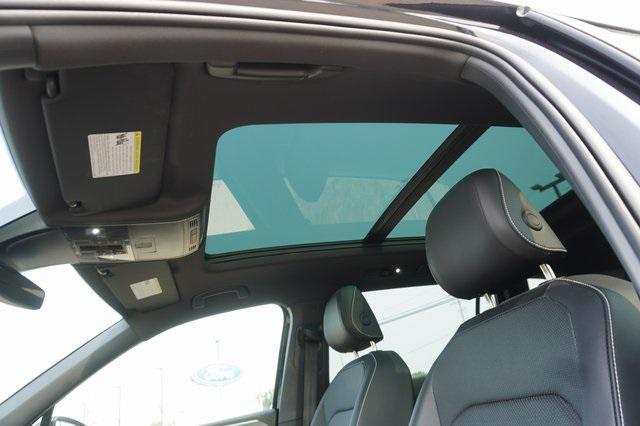 used 2024 Volkswagen Tiguan car