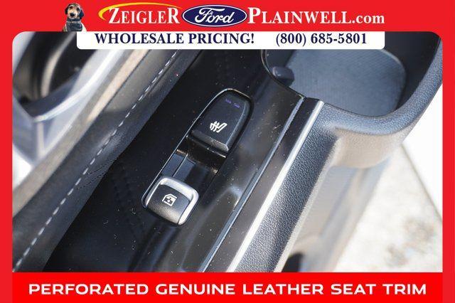 used 2022 Kia Sorento car, priced at $32,333
