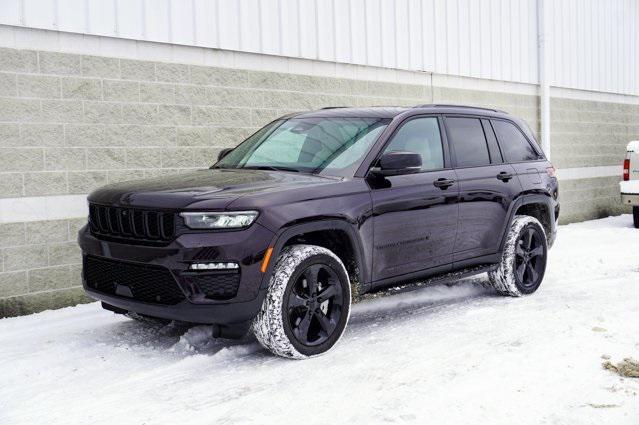 used 2023 Jeep Grand Cherokee car, priced at $35,551