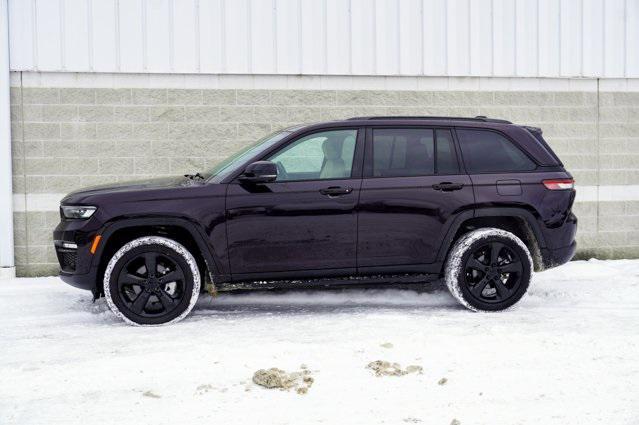 used 2023 Jeep Grand Cherokee car, priced at $35,551