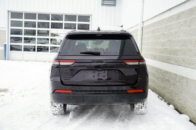 used 2023 Jeep Grand Cherokee car, priced at $35,551