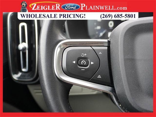 used 2021 Volvo XC40 car, priced at $16,994