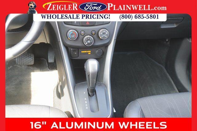 used 2022 Chevrolet Trax car, priced at $19,993