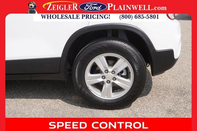 used 2022 Chevrolet Trax car, priced at $19,993