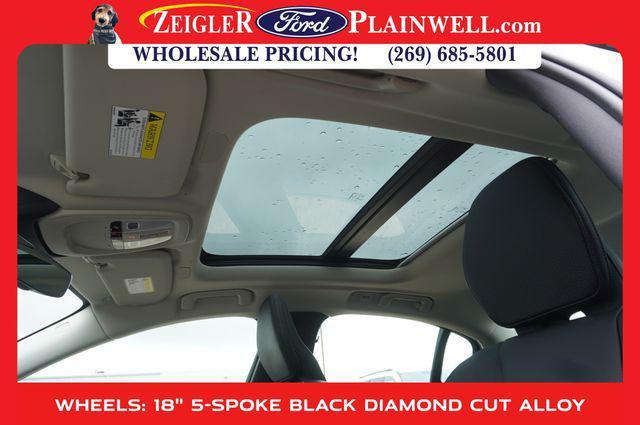 used 2023 Volvo S60 Recharge Plug-In Hybrid car, priced at $25,555