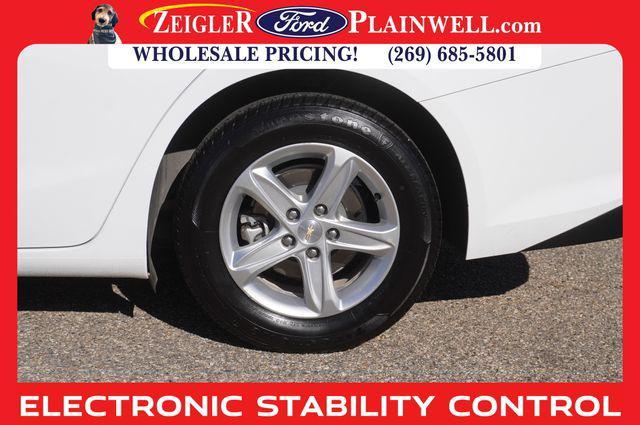 used 2024 Chevrolet Malibu car, priced at $15,400