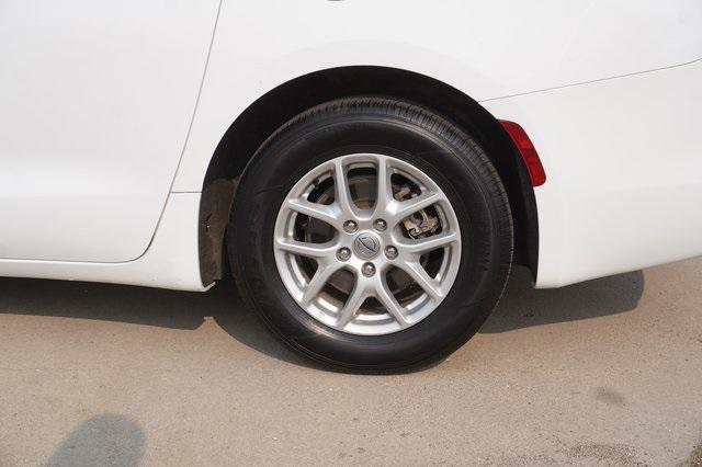 used 2023 Chrysler Voyager car