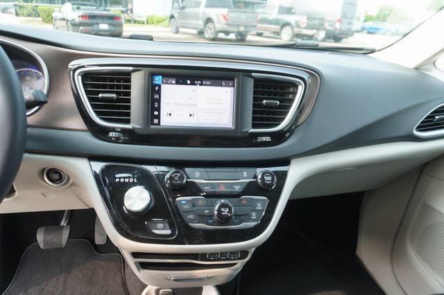 used 2023 Chrysler Voyager car