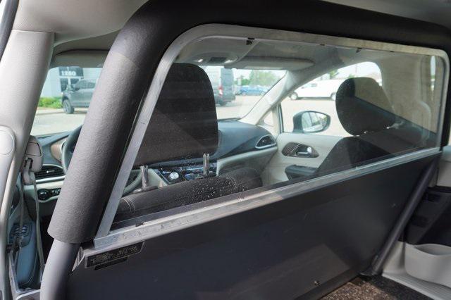 used 2023 Chrysler Voyager car