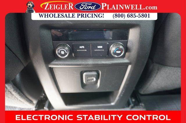 used 2022 Chevrolet Traverse car, priced at $28,993