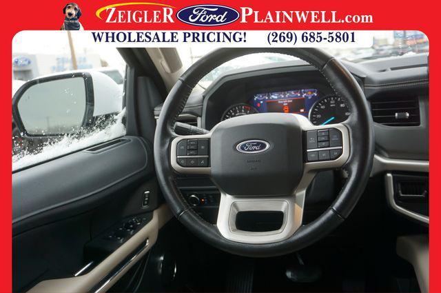 used 2024 Ford Expedition car, priced at $43,555