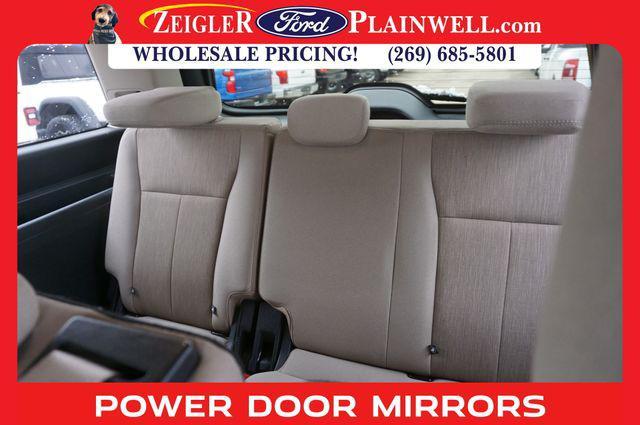 used 2024 Ford Expedition car, priced at $43,555