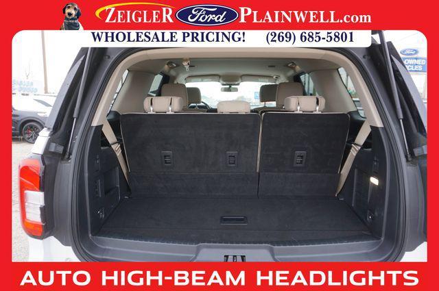 used 2024 Ford Expedition car, priced at $43,555