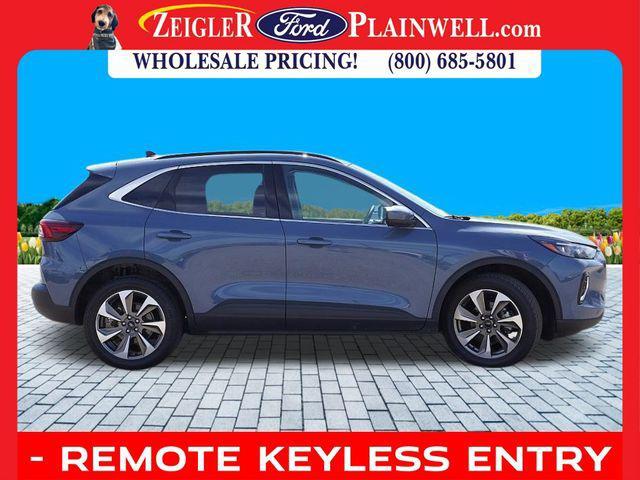 used 2023 Ford Escape car, priced at $27,551