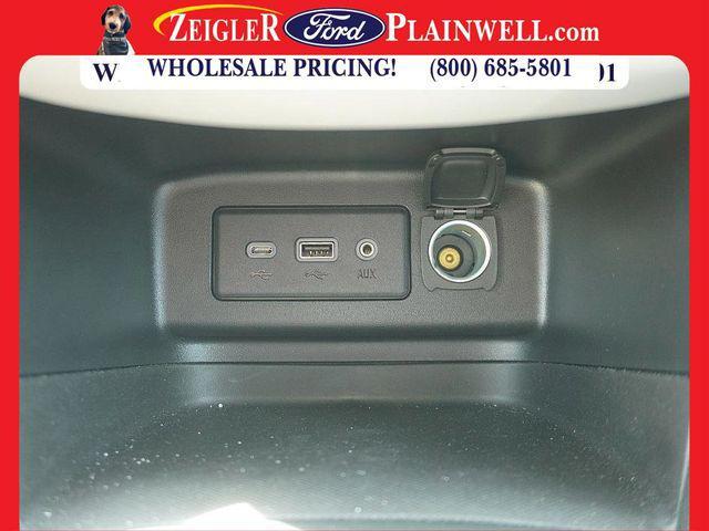 used 2023 Chevrolet Equinox car, priced at $21,991