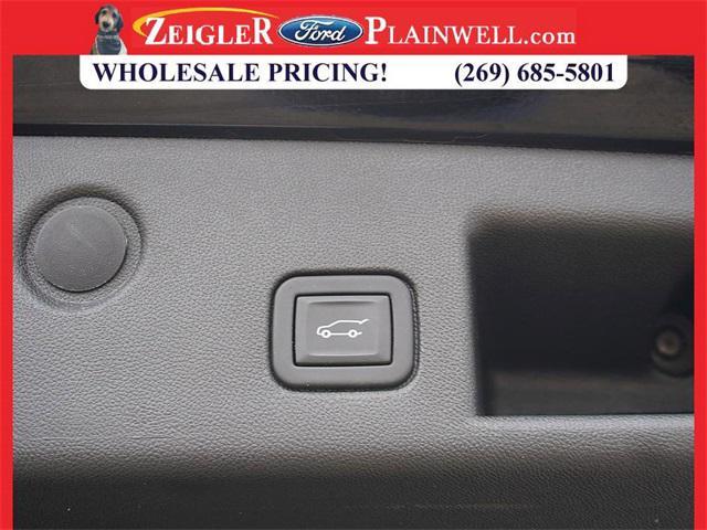 used 2023 Chevrolet Equinox car, priced at $24,571