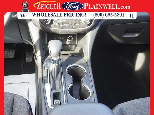used 2023 Chevrolet Equinox car, priced at $21,771